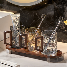 �Ӽұ؂��l���g�����������bһ����ϴ�����������ڱ���Hˢ������