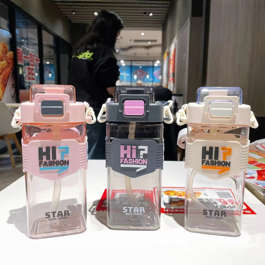 Taza de agua portátil para estudiantes de verano de gran capacidad de alta calidad deportiva al aire libre taza cuadrada taza de paja