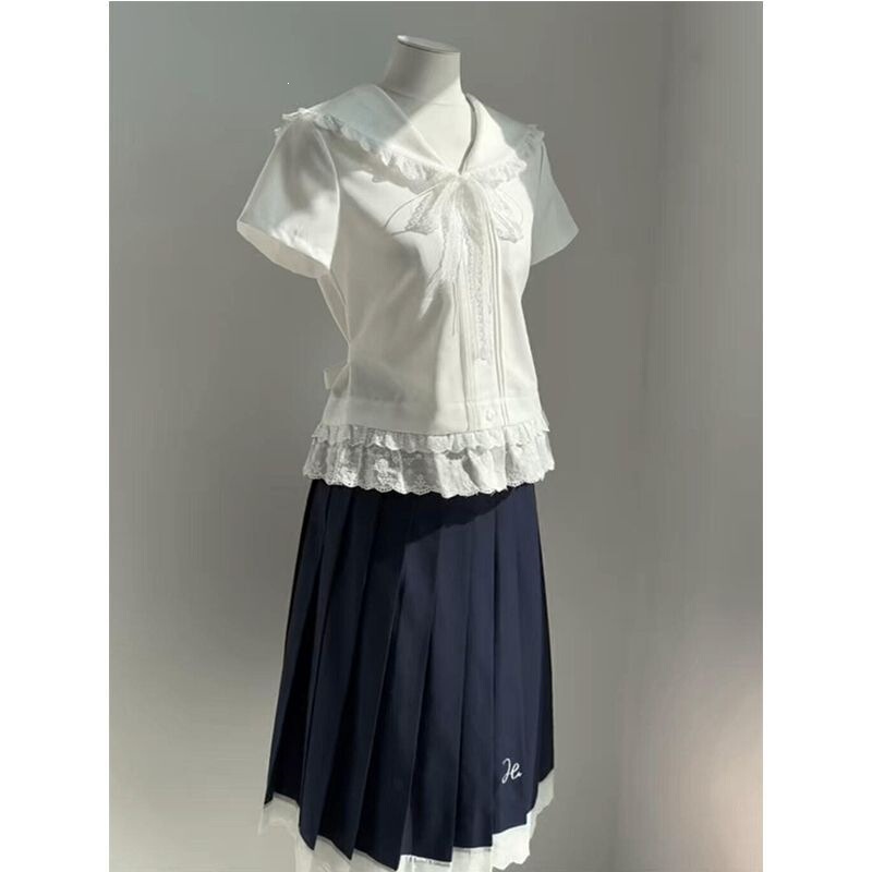 Academy-Style White Lace Short-Sleeve Shirt for Women, Summer 2026 New Popular Korean-Style Shirt with Unique Design Academy-Style White Lace Short-Sleeve Shirt for Women, Summer 2026 New Popular Korean-Style Shirt with Unique Design