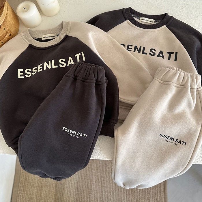 Baby Fleece Sweatshirt Set 2026 New Style Toddler Autumn and Winter Thickened Color-Blocked Children's Letter Sweatpants Two-Piece Set