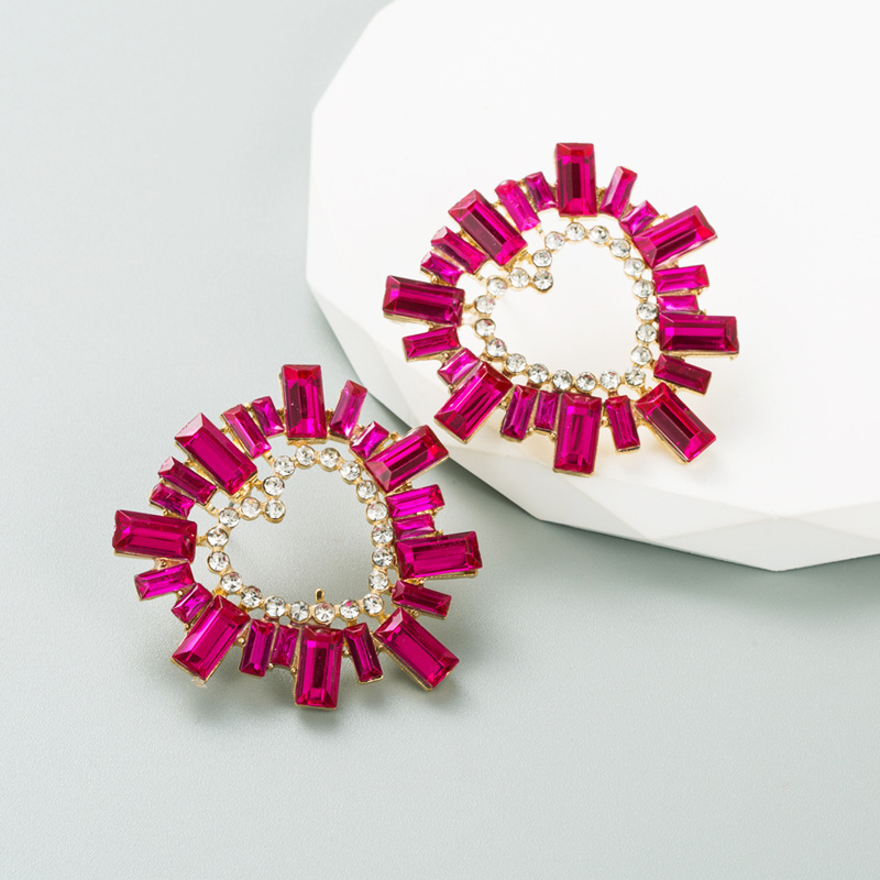 20g Weight Electroplating Gold Plating Process Alloy Ear Needle Material Rhinestones Inlay Material Earrings Classification 1 Pair Quantity Holiday Occasion Alloy Material Geometric Pattern Women'S Gender Fashion Style Fashion Geometric Alloy Rhinestones Women's Earrings 1 Pair 2
