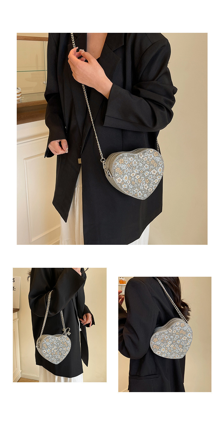 Mujeres Pequeña Cuero Sintético Forma De Corazón Ropa De Calle Cadena En Forma De Corazon Cremallera Bolsas De Hombro display picture 1