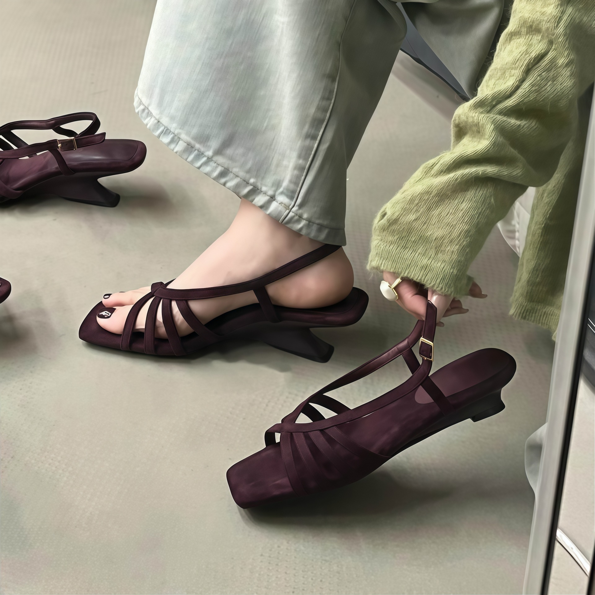 Sandalias de Cuña para Mujer de Superfibra y Caucho, Punta Cuadrada, Cierre de Hebilla, para Verano