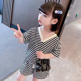 儿童黑白条纹套装2026夏季新款女童蝴蝶结短袖T恤女宝短裤两件套