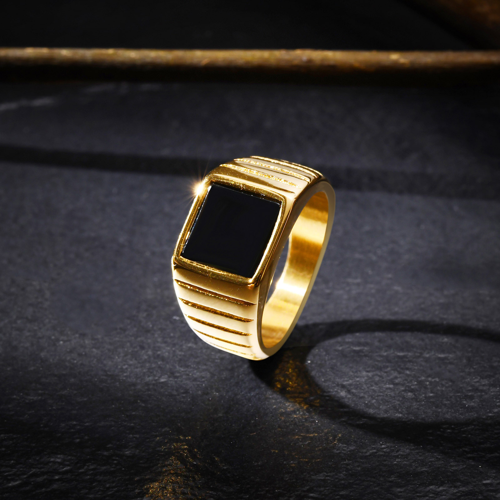 Jewelry Wholesale Men's and Women's Neutral Stainless Steel Square Black Onyx Gold Ring Spring Creek Water RC701