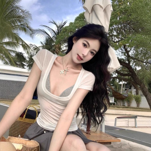 ��ɫ��u�I�������������ٴ�T��Ů�ļ��¾o���@����������͸ҕ����
