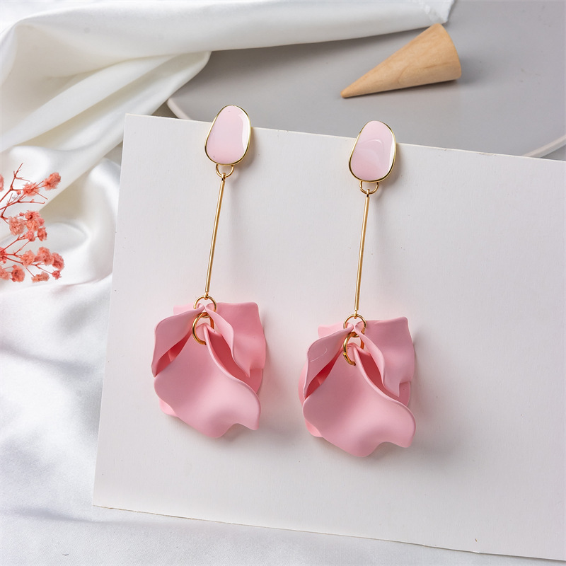 25g Weight Earrings, Ear Studs Classification Wedding, Travel Occasion Alloy Material Rose, Petal Pattern Women'S Gender Plating Design Fashion Style Fashion Rose Petal Alloy Women'S Earrings Ear Studs 32