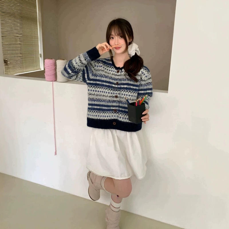 Ins-style college-style Fair Isle jacquard knitted cardigan for women, new autumn and winter collection, casual loose fit, round neck, single-breasted sweater