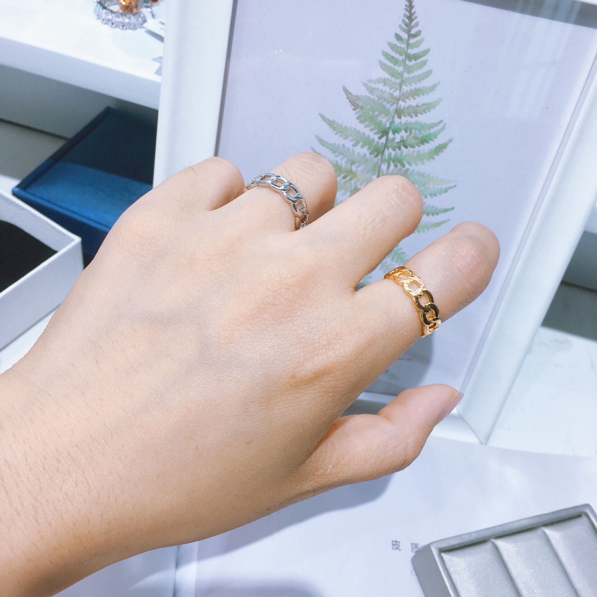 Vintage Mobius Open Ring For Women Simple Silver Stackable Band_voghion.com