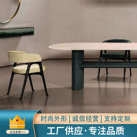 工厂供应 轻奢实木餐椅磨砂皮带软垫餐椅现代简约家用休闲靠背椅