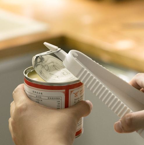 Easy Bottle Opener Can Opener Dorm Canned Beer Can Opener Multi-functional Refrigerator Magnet Beer Opener