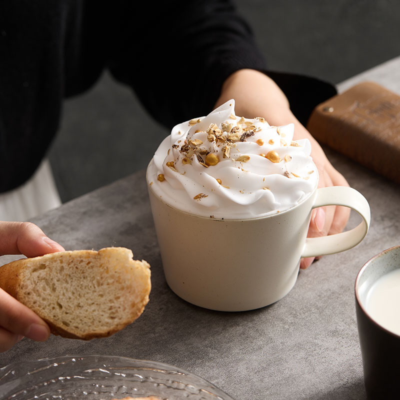 Nórdico inswind orejas tazas de café de cerámica gruesa retrógrada hermosa taza de marca de alto valor facial taza de menú de la tarde taza de agua