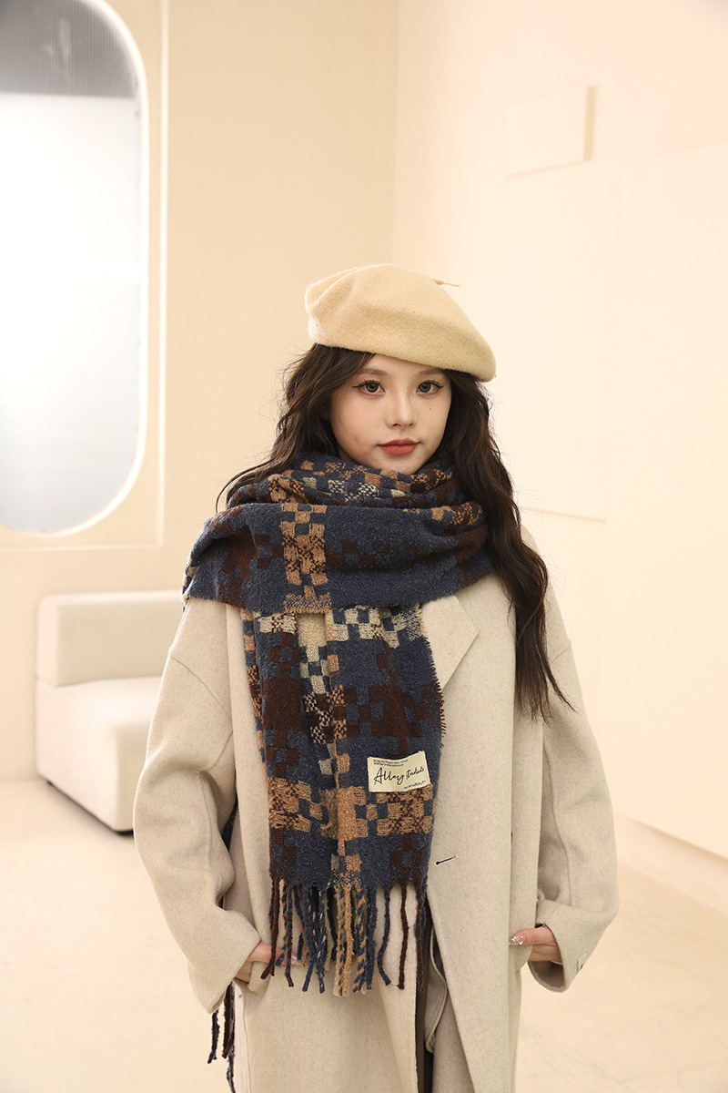 2024 new autumn and winter atmosphere plaid fringe warm for couples, thick long scarf gift_voghion.com