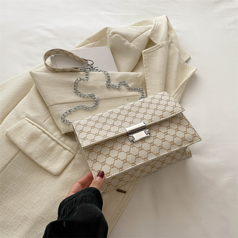 Bolso de alta sensación bolso de mujer 2024 nueva cadena de moda bolso pequeño bolso de hombro exterior bolso de brazo nicho