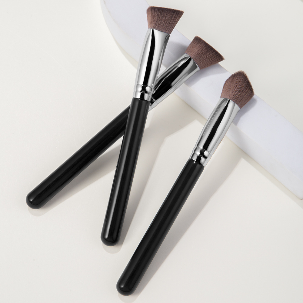 Cepillo de hierro de triángulo oblicuo cepillo de resaltado cepillo de lacrimal de la cara cepillo de ojos sin marcas no comer polvo cepillo de base cepillo de blanqueador