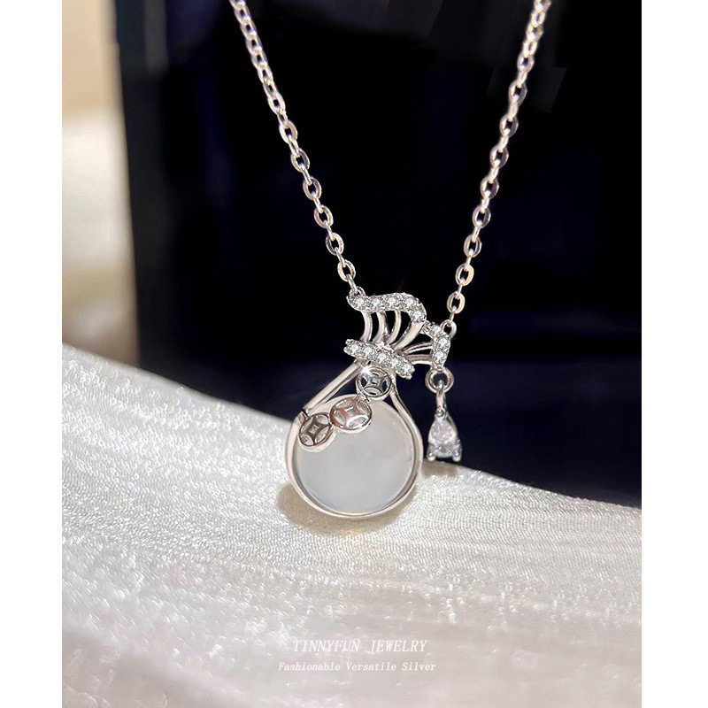 S925 plata esterlina este año de transferencia de bolsa de bendición collar de estilo nacional femenino ligero de lujo nicho de diseño sensación de joyería de cadena clavícula