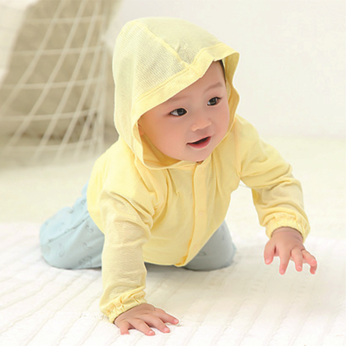 Baby sun protection long-sleeved jacket, bamboo fiber spring and summer jacket, children's air-conditioned clothing, thin and mosquito-proof