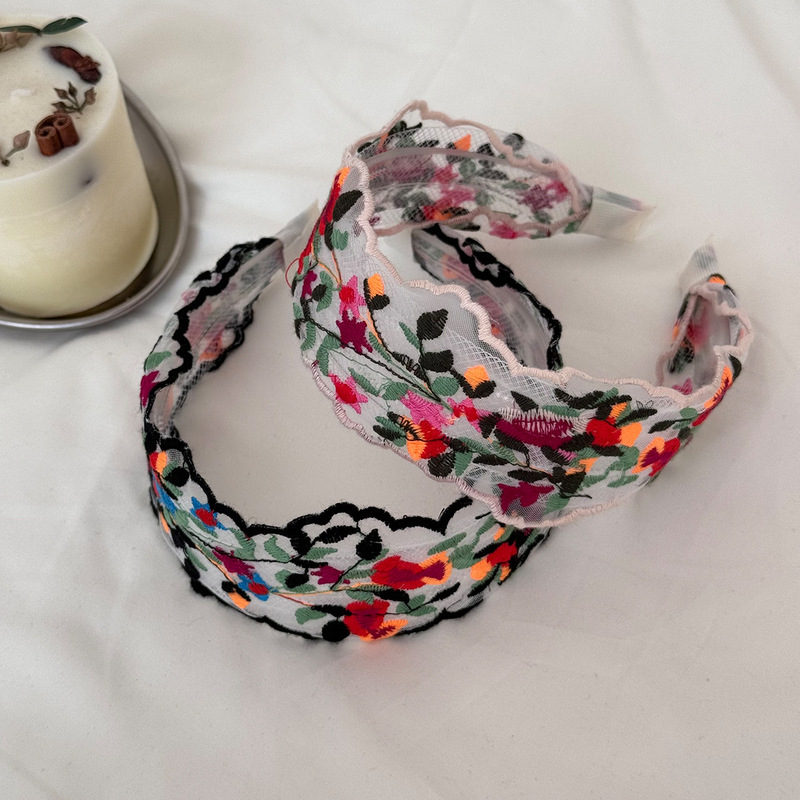 女性用のレトロなパーソナライズされた花の刺繍入りヘッドバンド、ハイエンドのエスニックスタイルのパーソナライズされたニッチデザインのつばの広い高頭蓋ヘッドバンド|undefined