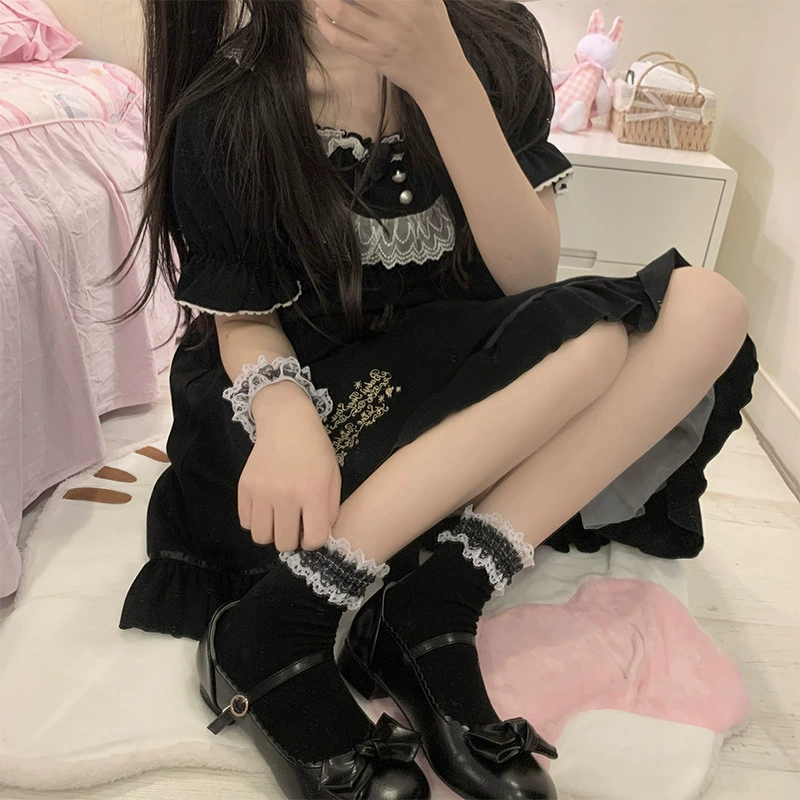 Tide, Japanese black lace bracelet, student pleated skirt, fashionable accessory, Lolita style, simple and elegant design