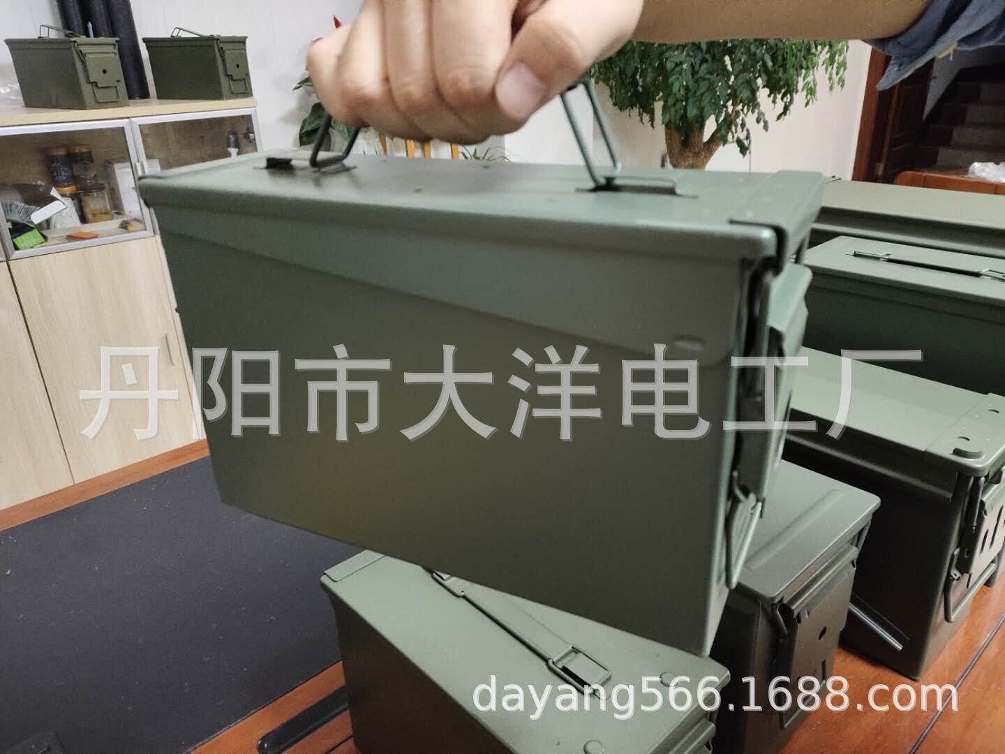 厂家金属工具箱子弹箱子弹盒大中小号工具防水绿色锂电池防爆箱