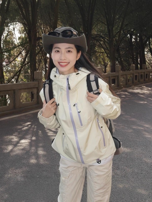骆陀雪霁黄超好看冲锋衣女2025新款三合一户外防风徒步硬壳登山服|undefined