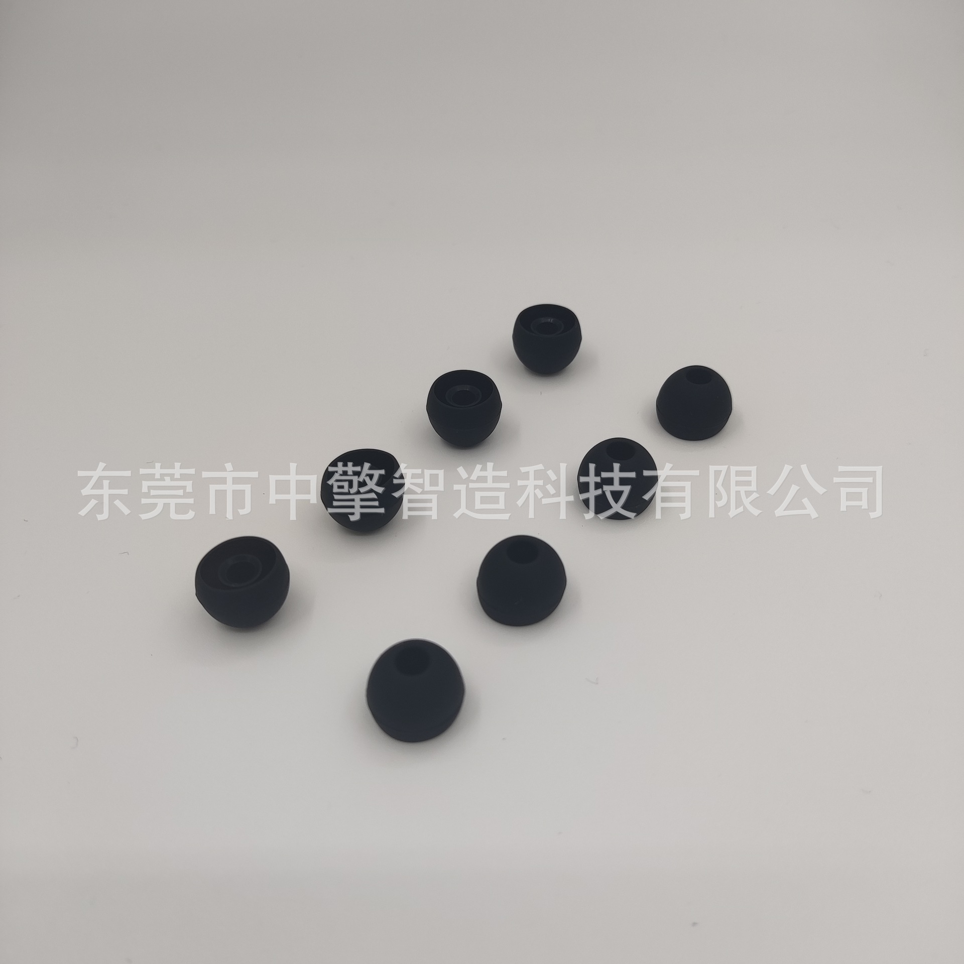 블랙 미디엄 사이즈 실리콘 이어캡