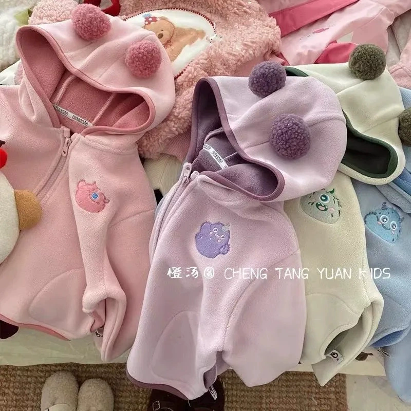 Детская одежда осенняя и зимняя куртка теплая толстая для мальчиков и девочек ребенок милый мультфильм с капюшоном кардиган плюшевая одежда оптом