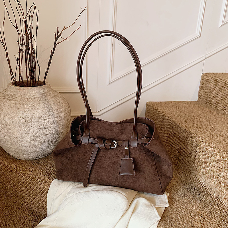 French-Style Niche Baguette Underarm Bag Simple Matte Women's Bag 2025 Autumn New Fashion Trendy Shoulder Bag