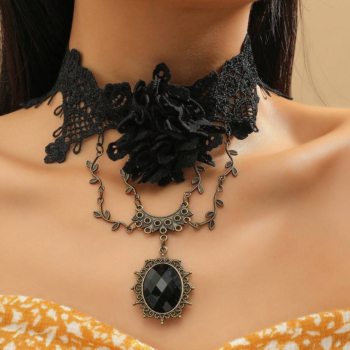 European and American Cross-border Jewelry Personalized Gothic Red Rose Retro Necklace Necklace Necklace