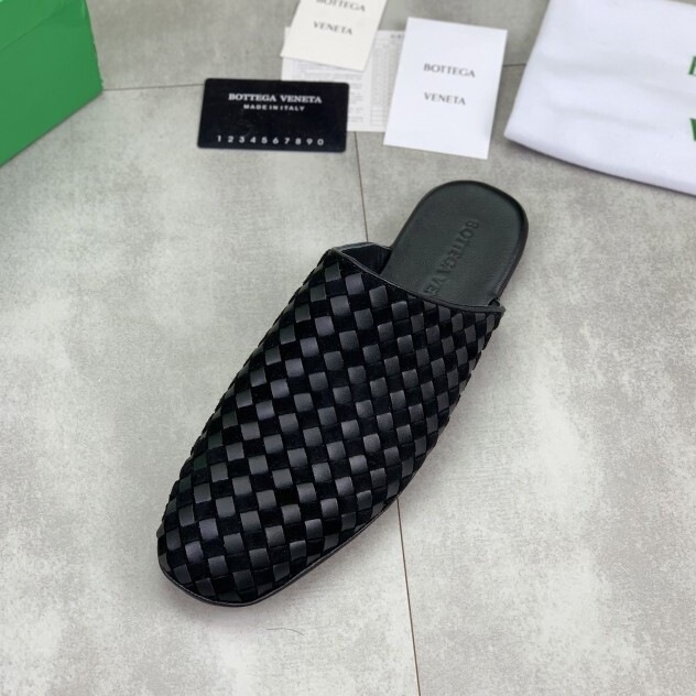 Summer new fashion woven closed-toe slippers, versatile, comfortable, lightweight, trendy for young couples, lazy slippers for women and men