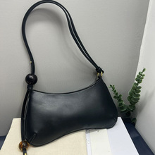 JAͬ��С���OӋҸ�°�������{���������μ�б��ٴ�Ůʿ������y