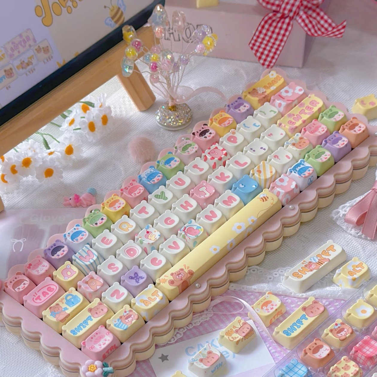 Designable bear head keycap eao height five-sided sublimation PBT material cute adaptable to mechanical keyboard