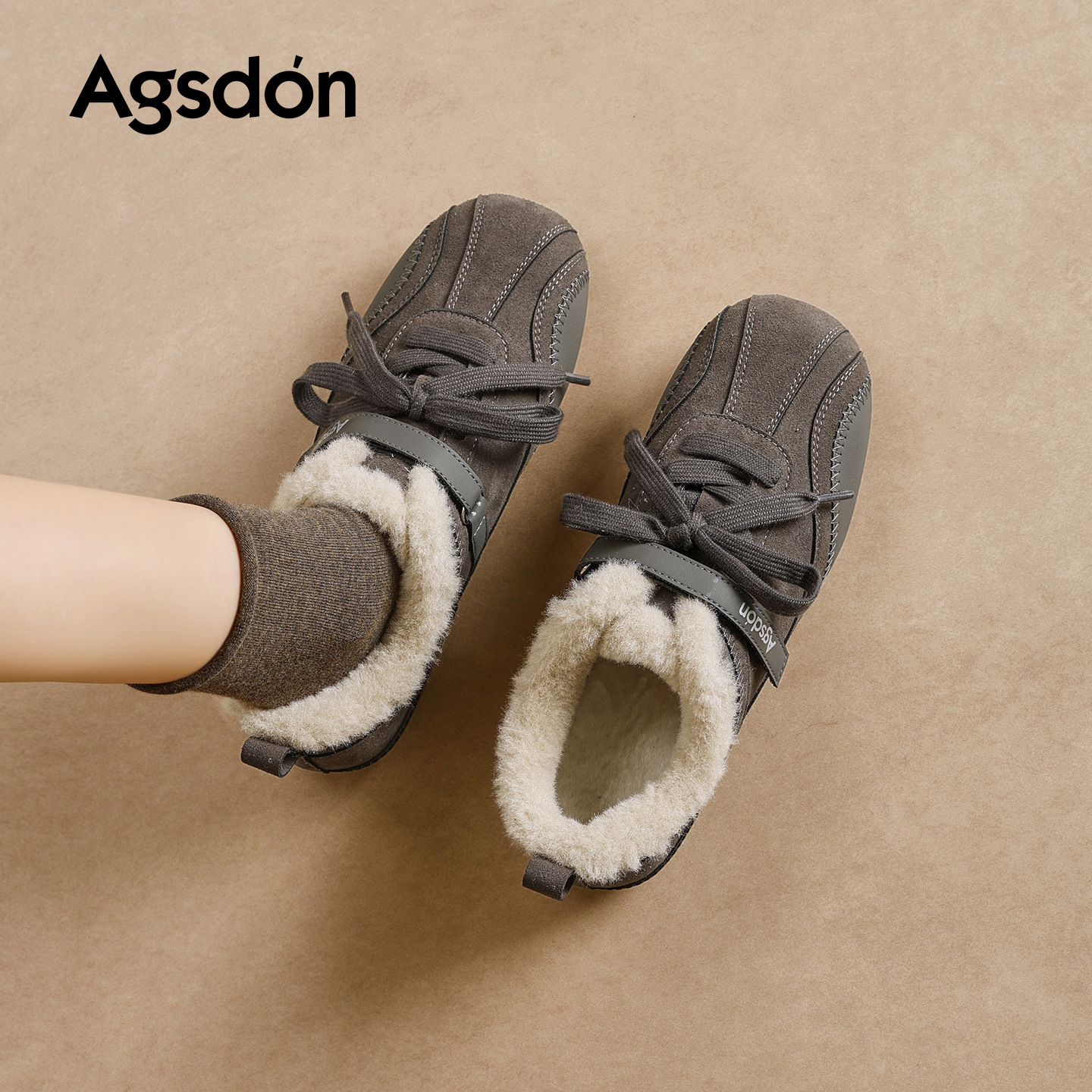 Augu Lion Deng Jia Zapatos de entrenamiento de terciopelo para mujeres 2025 nuevas botas de nieve de invierno de terciopelo grueso Agan zapatos deportivos de algodón