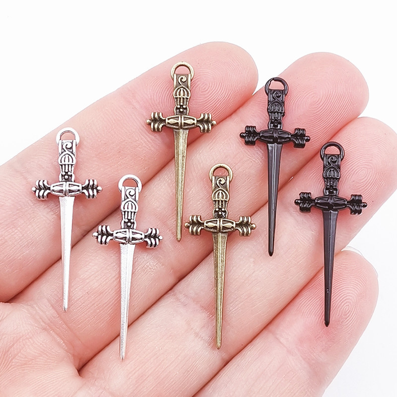 New fashion cross-border foreign trade retro Gothic sword small pendant accessories diy small sword alloy accessories New fashion cross-border foreign trade retro Gothic sword small pendant accessories diy small sword alloy accessories