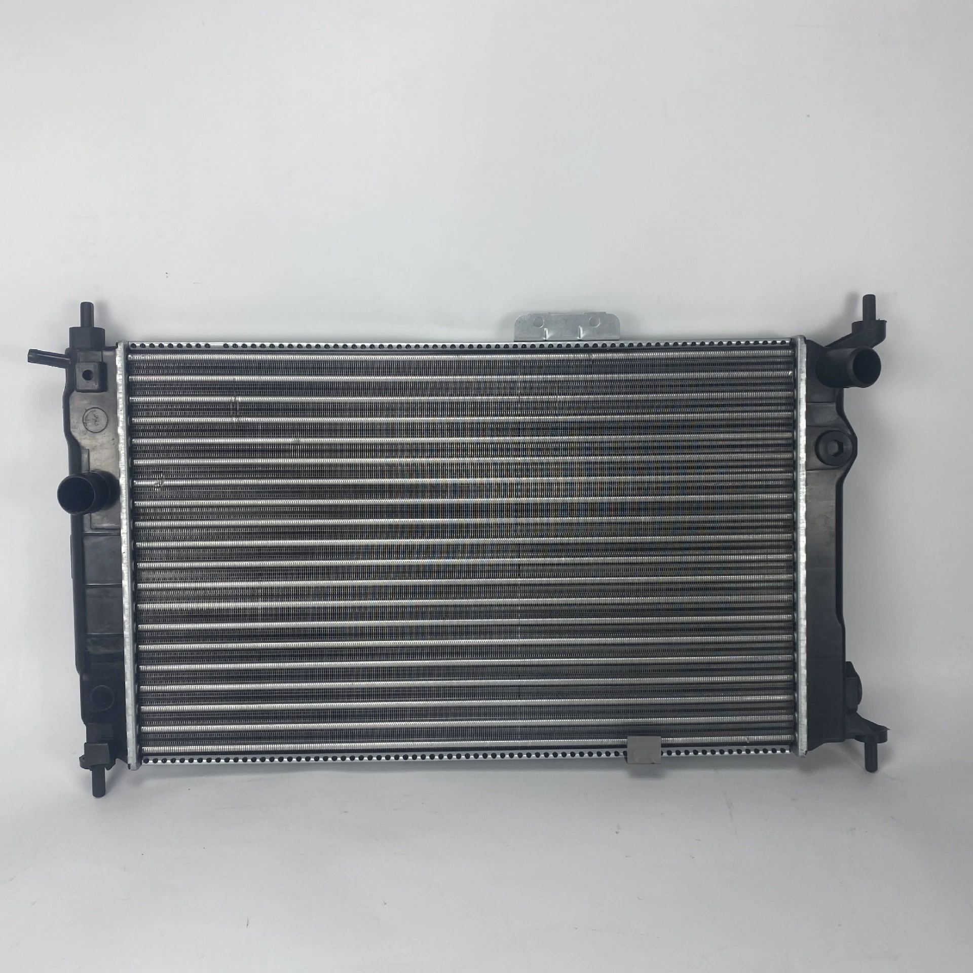Заводская прямая продажа радиаторов, подходит для радиатора Opel OPEL 1300109/1300148/52455010/5