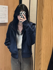 藏蓝色正肩薄外套女款春秋季短款卫衣小个子早秋上衣开衫2025新款