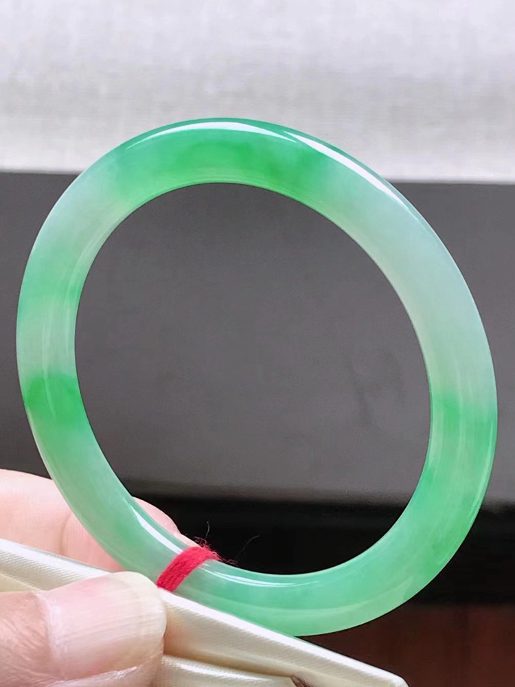 Naturlig burmesisk typ A Jadeitarmband Jadearmband_voghion.com