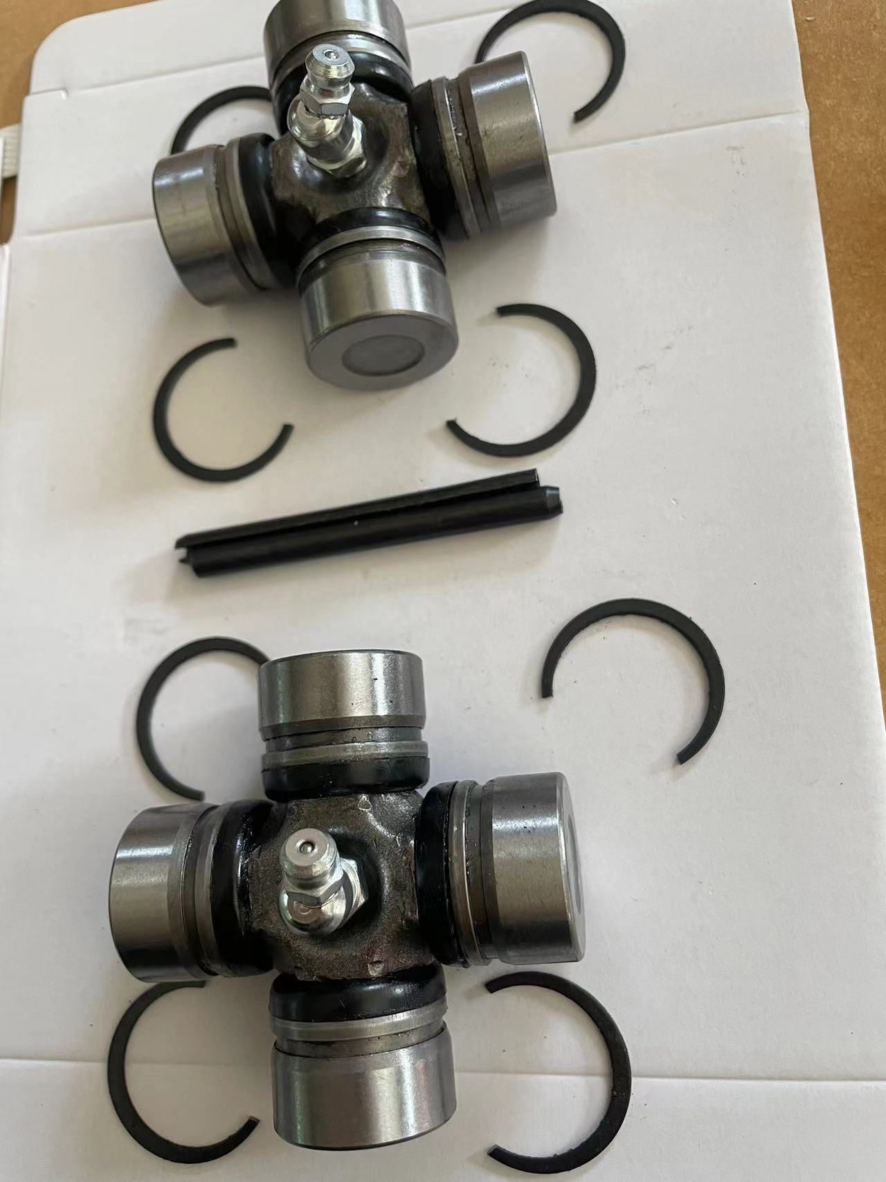 U-joint of universal joint front drive shaft 2202015 2203703 3235500 3235616 3260104