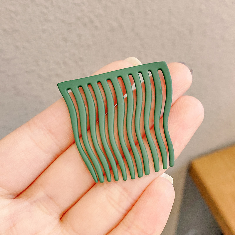 Nuevo clip de cabello de metal sin marcas peinado de cabello de la red de chicas rojas en línea con clip de frangeo invertido en la tarjeta de cabello coreana detrás del toque de cabeza