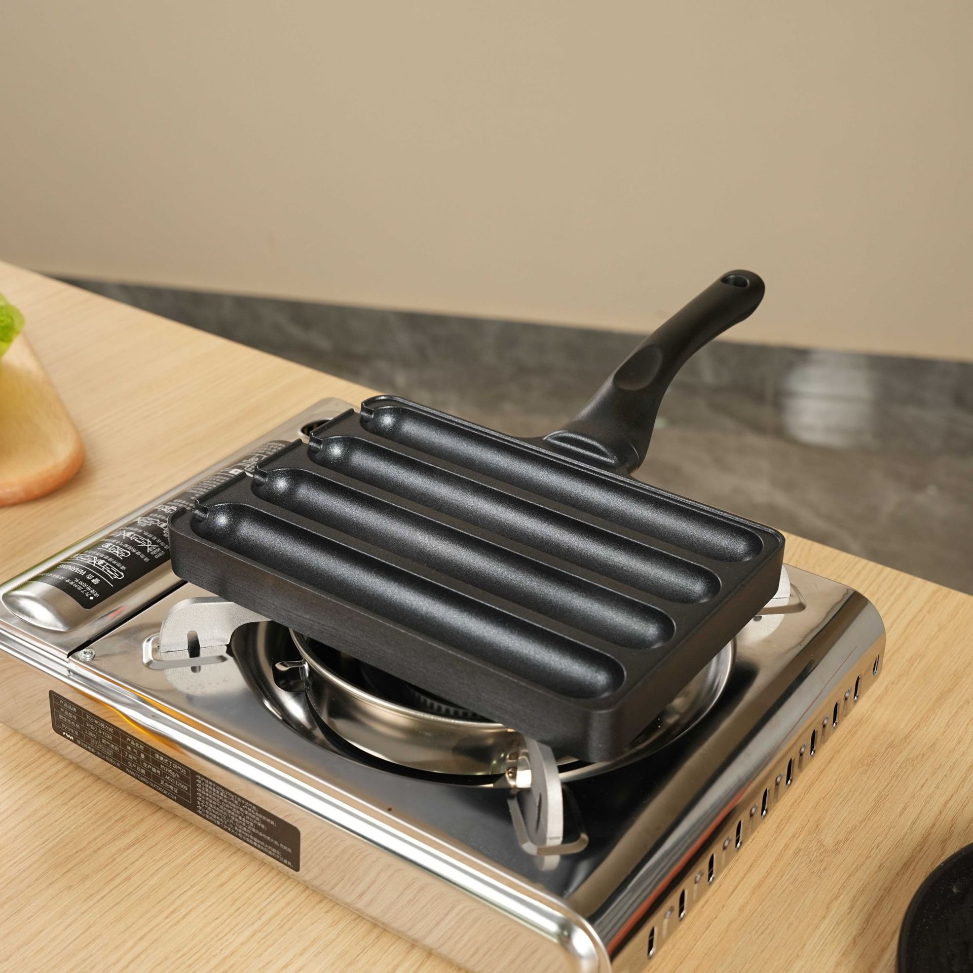 Household Four-Hole Sausage Mold Frying Pan for Making Meat Sausages and Ham Sausages, Modern Minimalist Kitchen Frying Pan