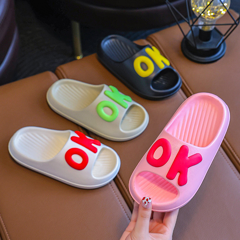 Zapatillas para padres e hijos mujeres de verano para hombres una familia de tres niñas de verano para baño de casa interior antideslizante zapatillas para niños de mediano tamaño