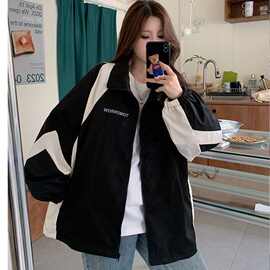 黑色美式冲锋衣外套女春秋款休闲百搭运动学院风宽松工装夹克上衣