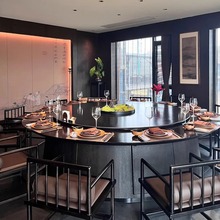 酒店電動餐桌實木大圓桌岩板15人20人包廂會所帶電磁爐酒店專用