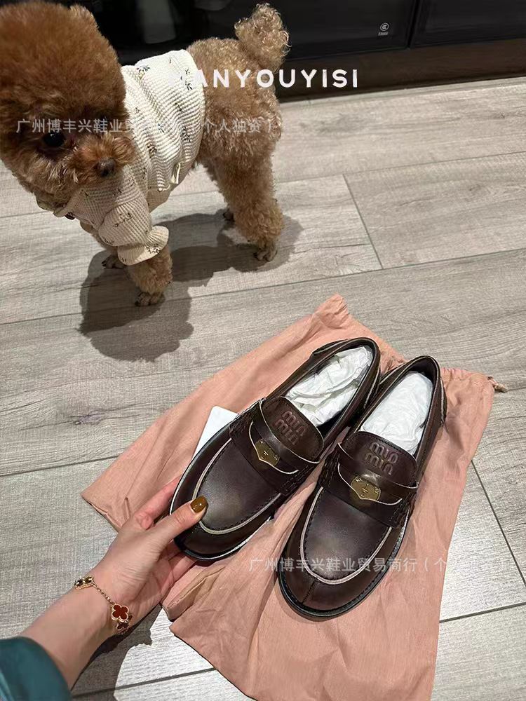 厚底レザーの英国風PメリージェーンMIUゴールドコインシューズ、レディースラウンドトゥレザーシューズ、レディースシングルシューズ