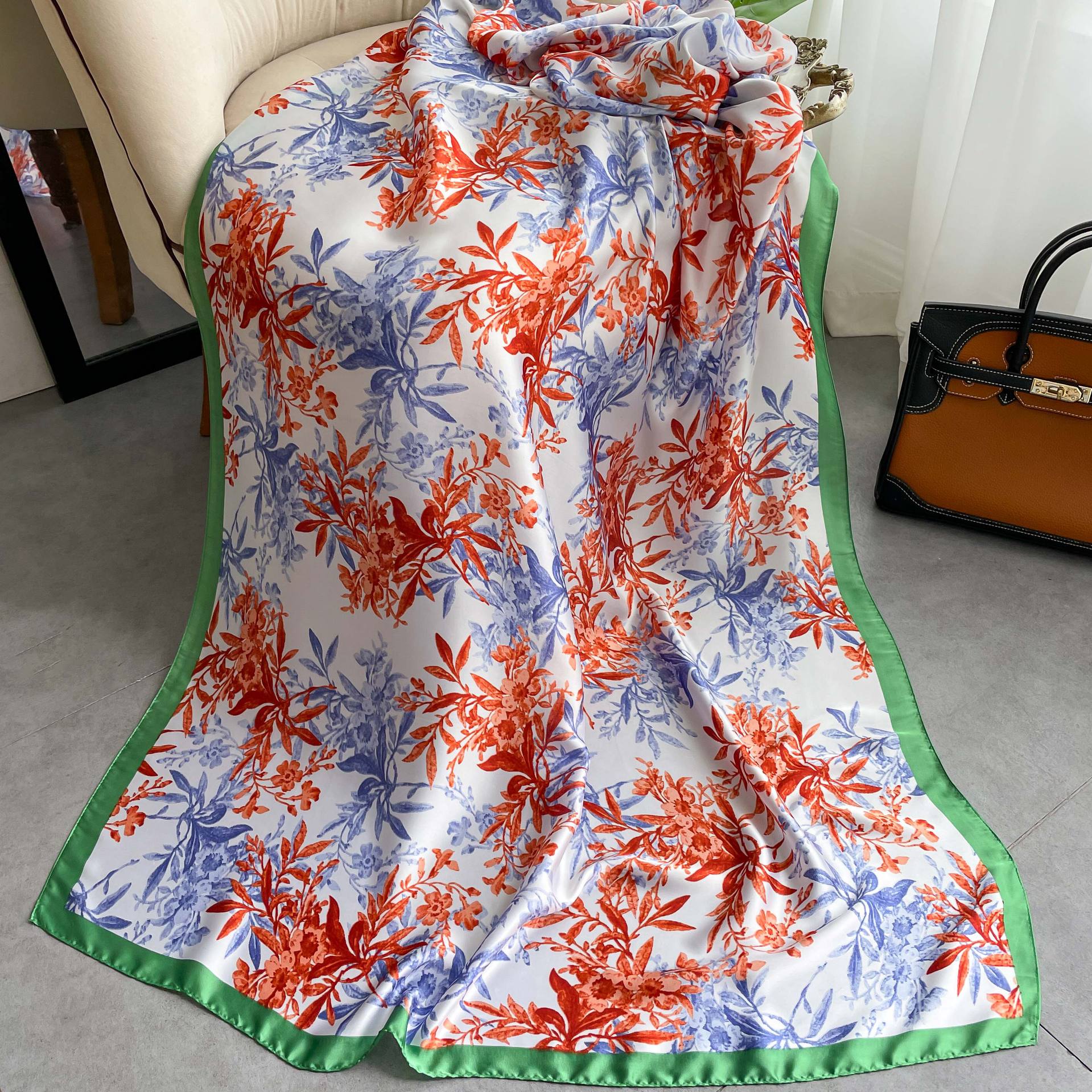 Vår och sommar Korean Edition Simulated Silk Satin Face Tunn Luftkonditionerad sjal, Beach Seaside Sunscreen Scarf,_voghion.com