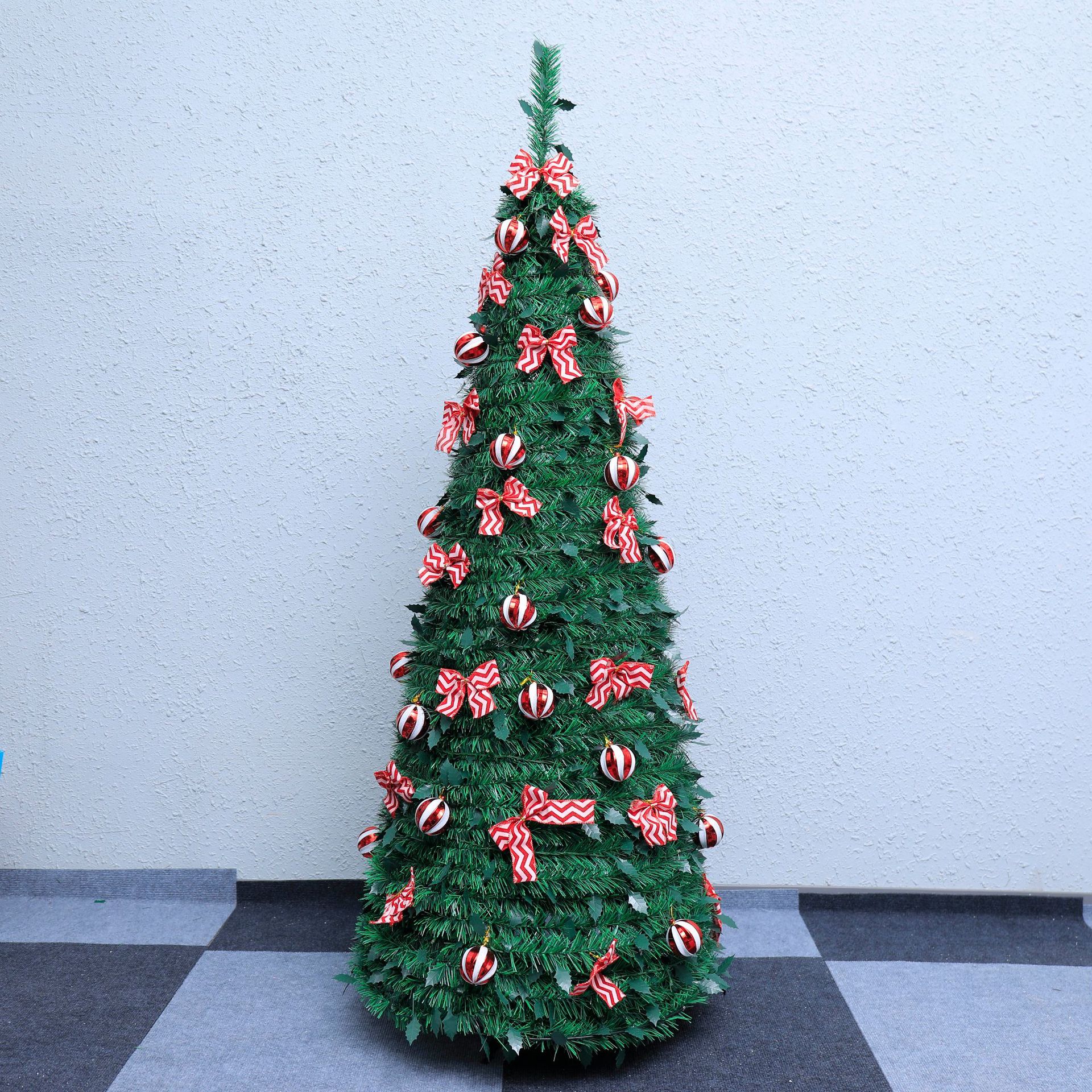 Árbol de Navidad retráctil plegable paquete doméstico decoración de Navidad árbol de torre de PVC 1.8m nuevo solo transfronterizo