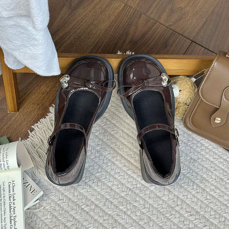 Женские туфли-мэри-джейн из кожи, французский круглый носок, высокий каблук-лодочка, толстый каблук, зимняя новинка 2025 года, ретро стиль