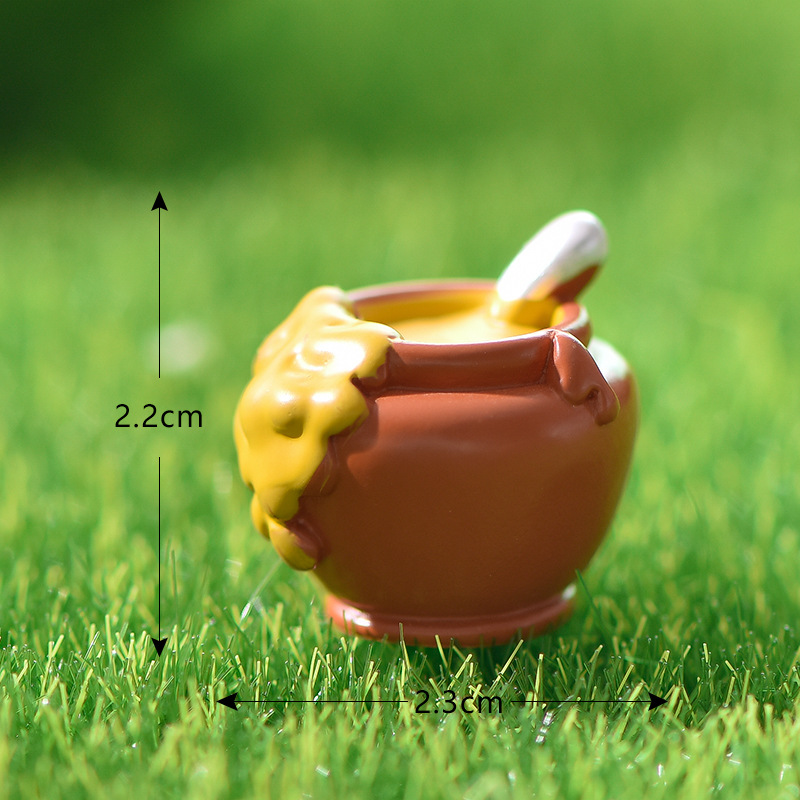 新商品のパンダシリーズの微景観園芸diy造景部品のいたずらかわいい竹パンダの置物を食べます。