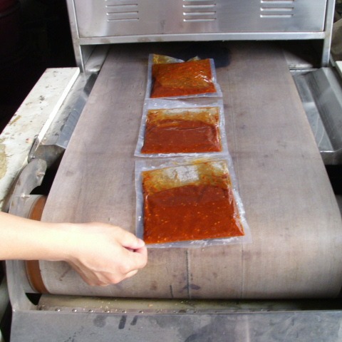 济南灭菌机就选隆泰牌微波低温灭菌设备食品杀菌机