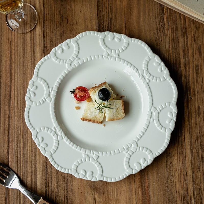 Plato de cerámica en relieve francés, plato de encaje, plato de postres de restaurante de alto nivel, plato creativo para el hogar, plato diario